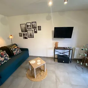 Douillet, Proche Gare, Terrasse, Cave Appartement Saint-Jean-de-Maurienne
