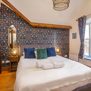 city-centre-penthouse-apartment-woodmills-quay.yorkshirehotels.net/